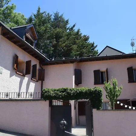 Casa Bachato, Esqui En *